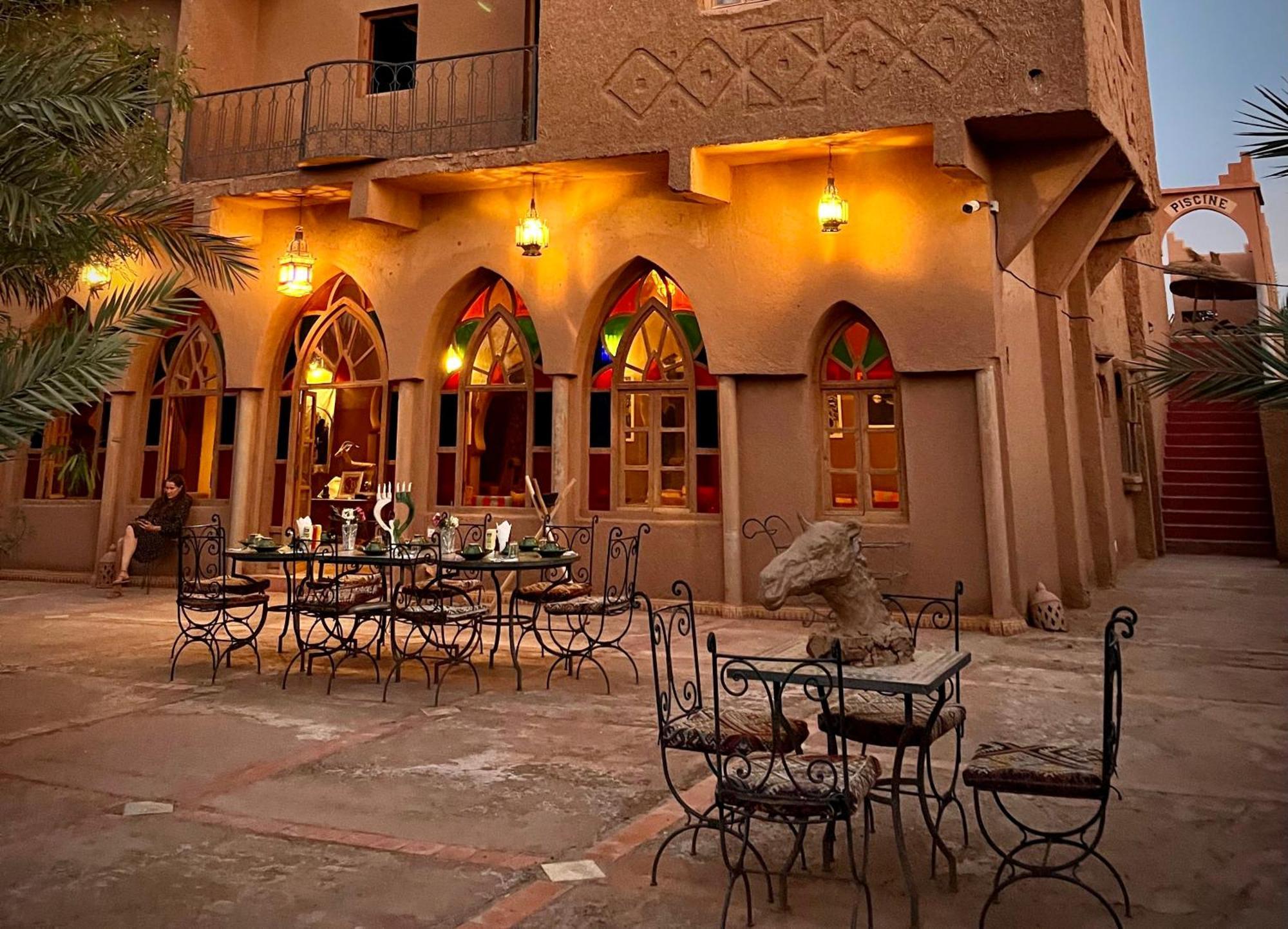 Hotel Carrefour Des Nomades M'Hamid Exteriör bild